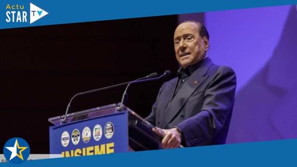 Silvio Berlusconi : lifting, implants… son évolution physique en images