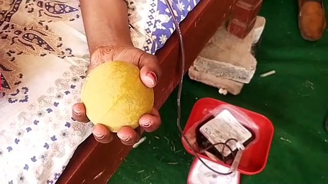 रक्तदान को युवा आए आगे, शिविर में 42 यूनिट रक्तदान