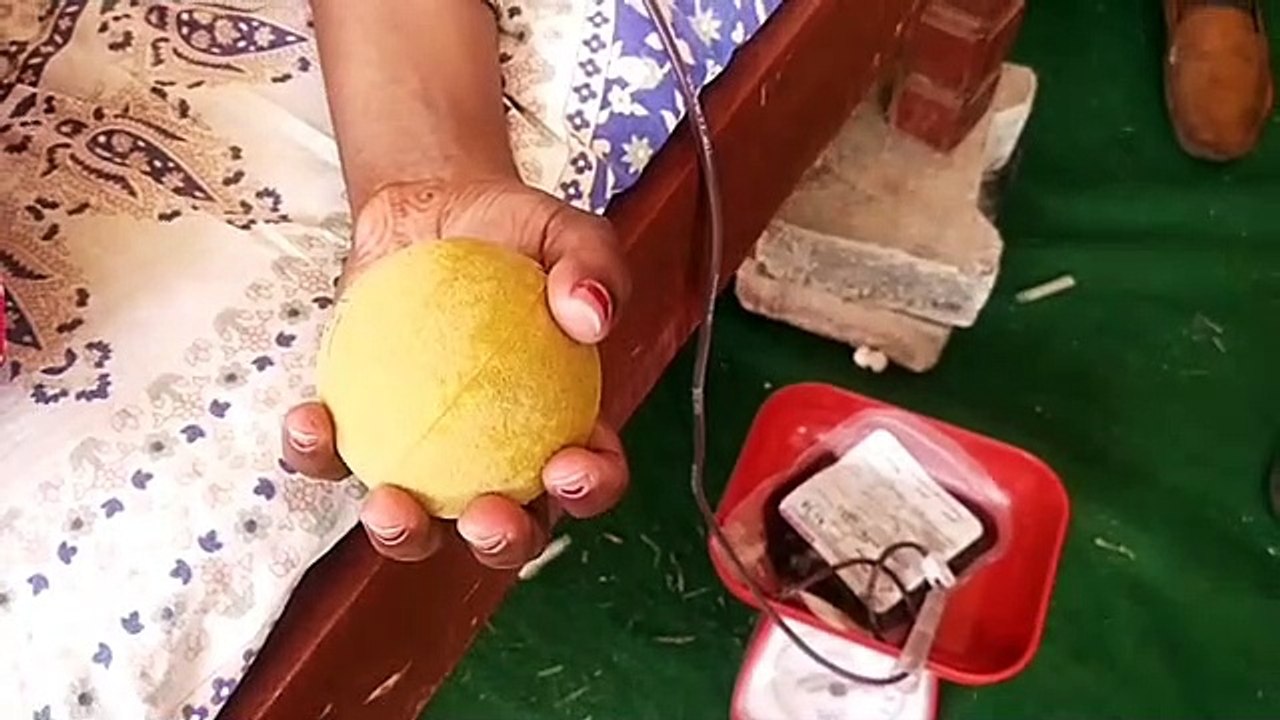 रक्तदान को युवा आए आगे, शिविर में 42 यूनिट रक्तदान