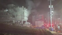 빌라 화재로 7명 부상·27명 구조...한때 대응 1단계 / YTN