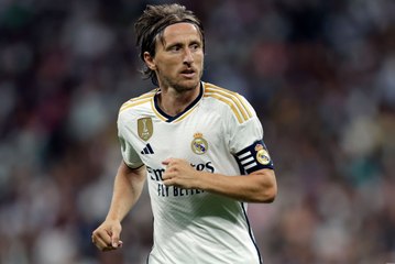 Modric discusses Real Madrid future amid Saudi transfer links