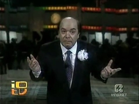 Lino Banfi scena divertenti in cui parla di Silvio Berlusconi - Milano 2, Milano 3...e che é...hanno diviso Milano in due