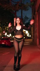 perfect structure model on the street dancing 