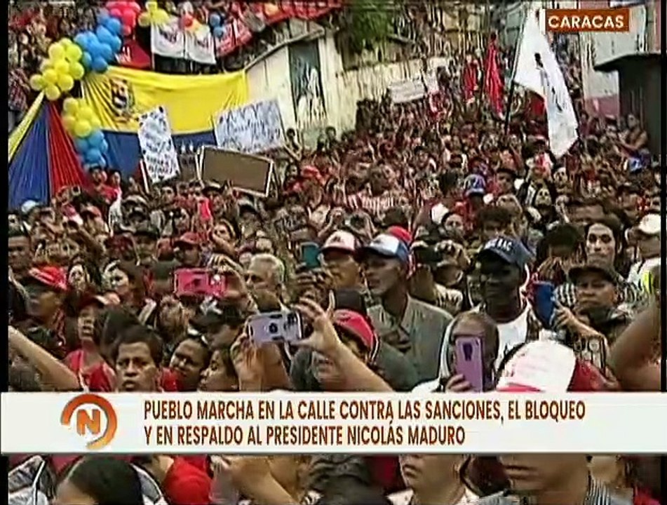 Pueblo caraqueño respalda políticas del Presidente Nicolás Maduro
