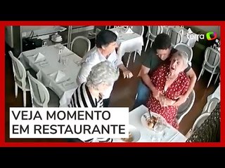 Ex-ministro salva idosa de 90 anos que engasgou em restaurante na Bahia