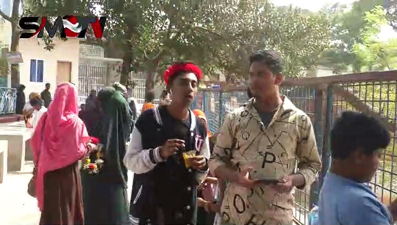 হরিণ দেখুন চিড়িয়াখানায়