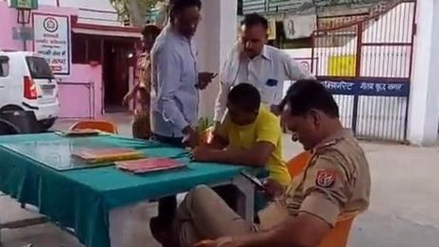 अजब पुलिस का गज़ब कारनामा, घर खड़ी बाइक का भेज दिया चालान