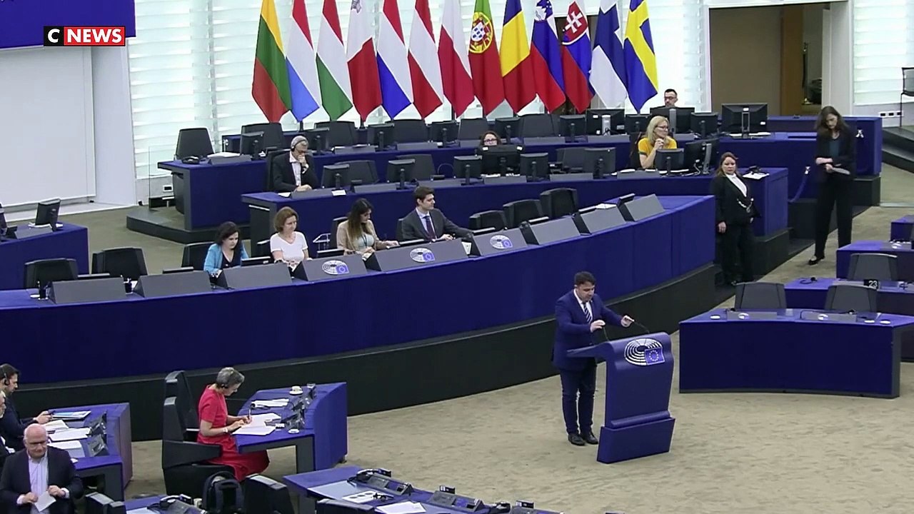 Les eurodéputés doivent donner un premier feu vert au projet européen de régulation de l'intelligence artificielle - Une étape clé dans la course lancée par le législateur face au rythme effréné des innovations - VIDEO
