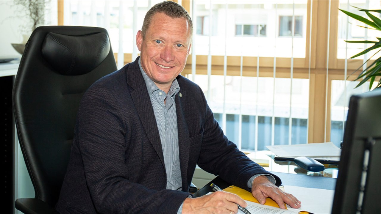 Bürgermeister verliert bei motorradunfall offenbar bein