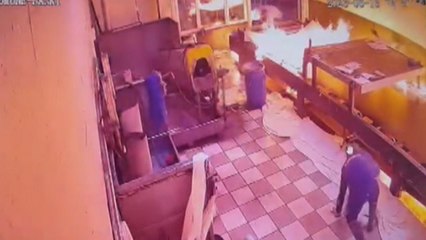 Tekirdağ'da fabrika deposunda yangın