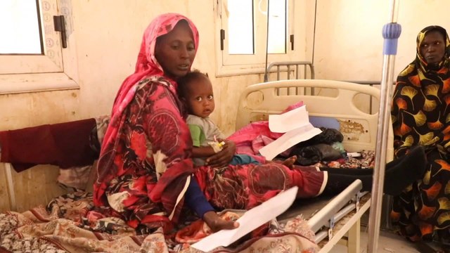 كاميرا العربية ترصد الأوضاع في مستشفى دارفور الذي شهد وفاة 30 رضيعا
