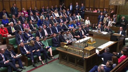 Starmer: Sunak too weak to block Johnson’s honours list