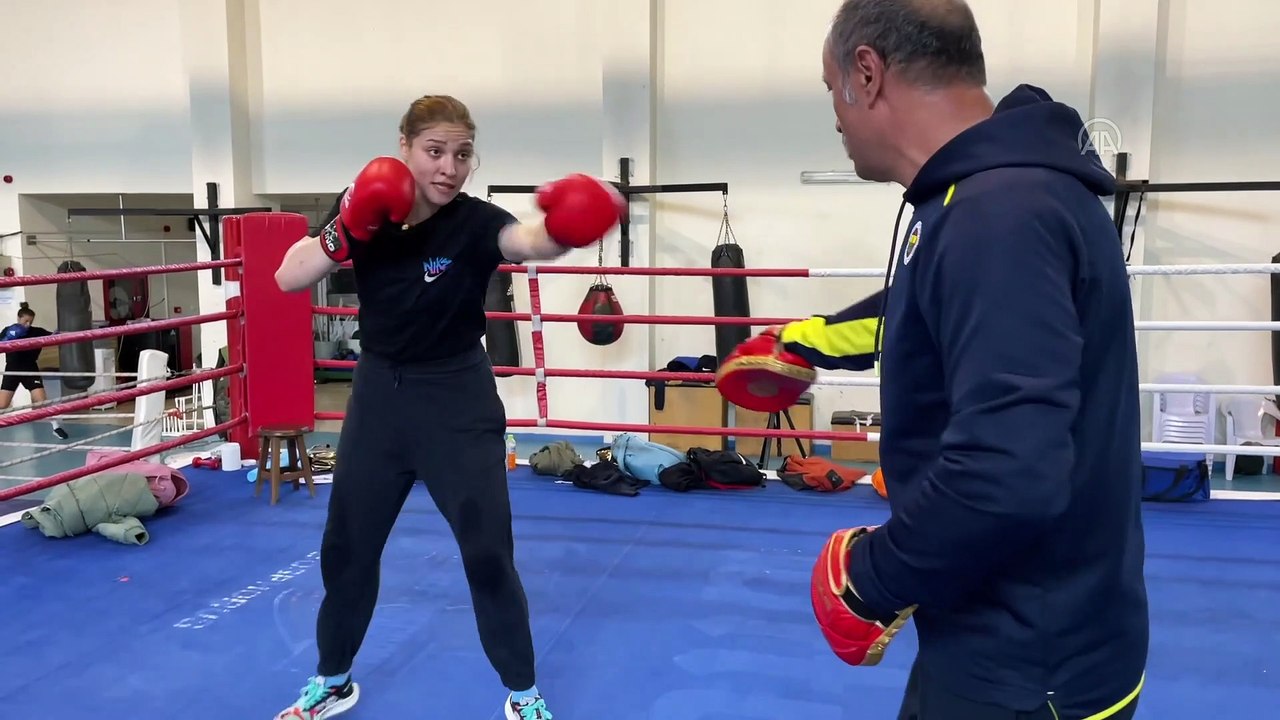 KASTAMONU - Milli boksör Büşra, katılacağı ilk Avrupa Oyunları'nda olimpiyat kotası almak istiyor