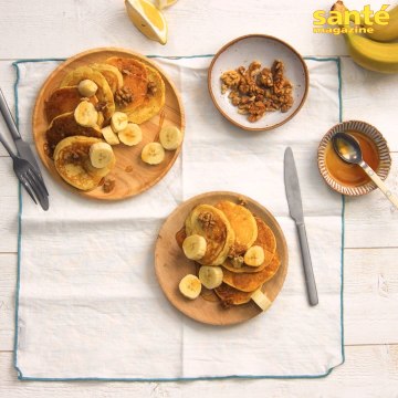 Recette de pancakes aux noix et à la banane en vidéo