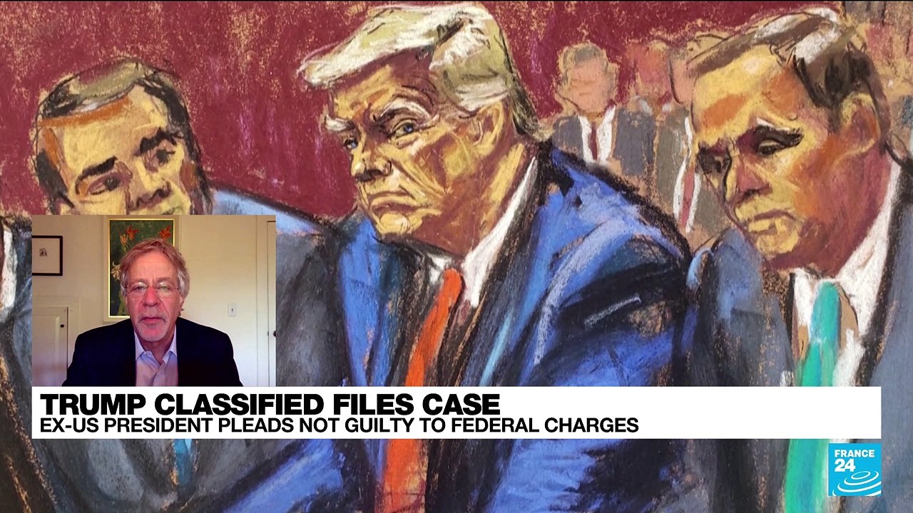 Hunt or be hunted: White House or Big House? Facing serious jail time, ex-leader trumps 2024 rivals