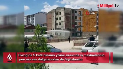 Elazığ’da 5 katlı bina korna sesi ile yıkıldı