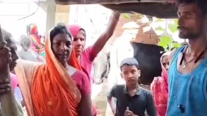 खगड़िया: गैस सिलेंडर के नाम पर वसूल रहा था ज्यादा रूपए, उपभोक्ताओं ने कर दी धुनाई