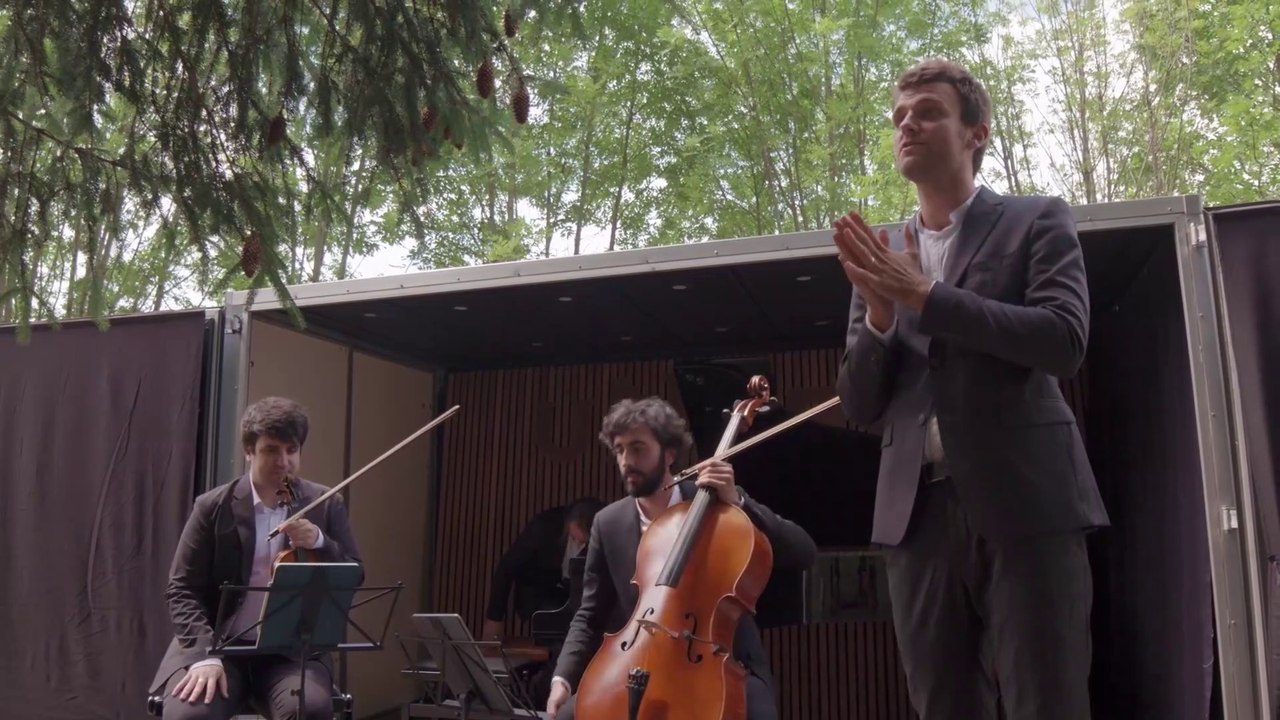 "La Tournée du Carnaval des animaux" Un film d'Antony Martin - extrait