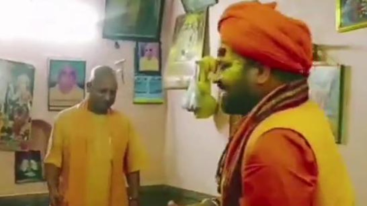 अयोध्या: मुख्यमंत्री योगी आदित्यनाथ ने हनुमान गढ़ी और रामलला का लिया आशीर्वाद