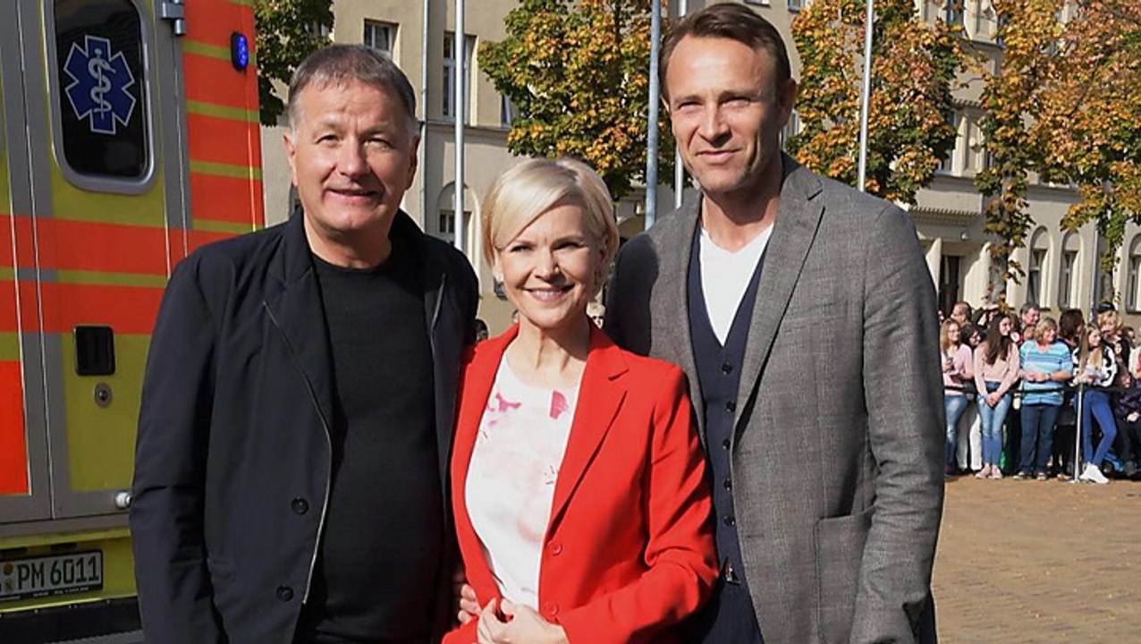 TV-Hammer: „In aller Freundschaft“-Star feiert schon bald Comeback