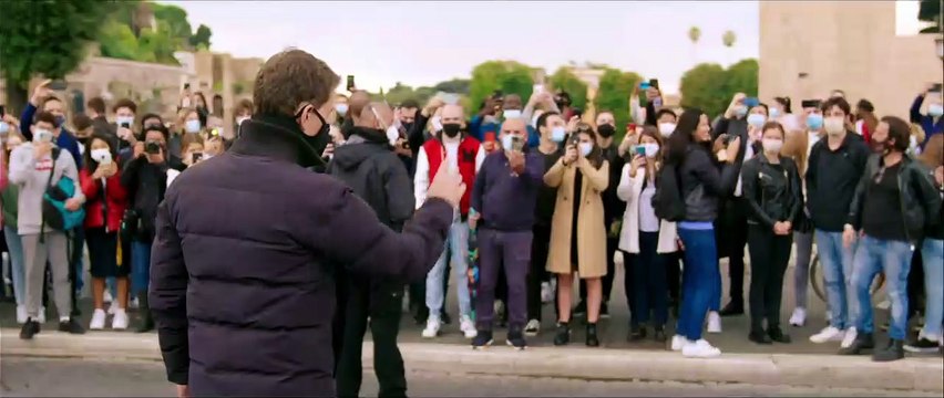 Mission Impossible – Dead Reckoning Part One Rome Car Chase Behind-The-Scenes - Tom Cruise