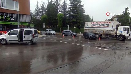 Çorum'da Otomobil ile Hafif Ticari Araç Çarpıştı: 1 Yaralı