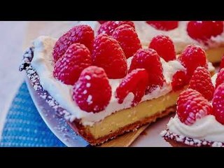 Suivez la recette de la tarte crémeuse aux framboises !