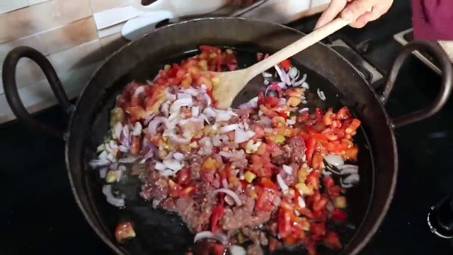 NALLI QEEMA RECIPE _ BAKRA EID SPECIAL RECIPE __ MUTTON HAATH KA KEEMA WITH NALLI RECIPE