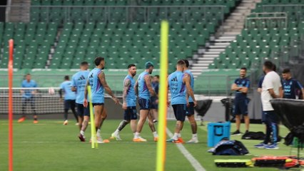 Argentina y Messi ultiman su preparación para partido contra Australia en Pekín