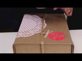 DIY : décorer des paquets cadeau avec des napperons en papier