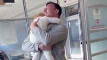 Toddler Hugs Military Dad For First Time In Eight Months After Deployment