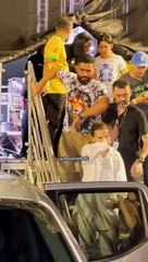 Influencer perde a noção e invade carro de Aline Barros