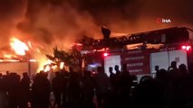 Mersin'de plastik fabrikasında yangın, ekipler müdahale ediyor