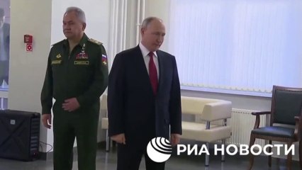 العربية 360 | فيديو لبوتين يدير ظهره لوزير الدفاع يثير التكهنات حول علاقته المتوترة مع شويغو