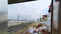 Rayların ortasında delilik; yük treni zor durdu