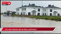 Açılışını Erdoğan'ın yaptığı caddeyi yağmur suyu bastı vatandaş zor anlar yaşadı