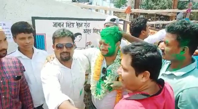 মনোনয়ন জমা দিয়েই জয়ের উল্লাস প্রার্থীর! এ কি ১৮-এর পঞ্চায়েত নির্বাচনের পুনরাবৃত্তি?| Oneindia