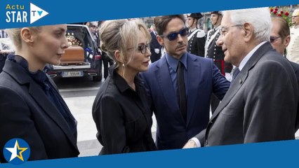 Funérailles de Silvio Berlusconi : sa jeune compagne dévastée mais dézinguée par les internautes