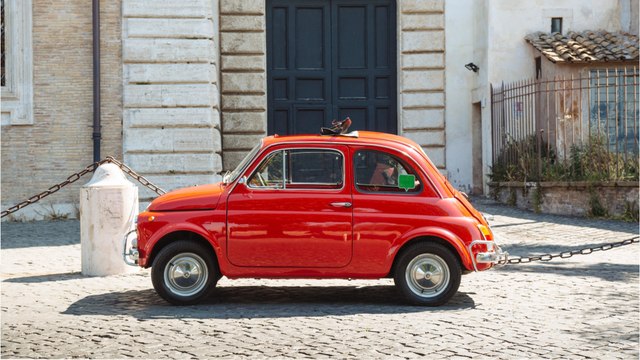 Puis-je interdire à mon voisin de se garer devant chez moi ?