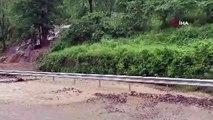 Trabzon-Gümüşhane karayolu sel suları nedeniyle ulaşıma kapandı