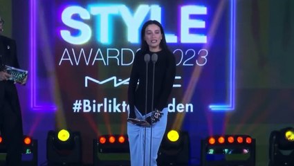 Ödül konuşmasındaki sözleri tepki çeken Melike Şahin'in Bursa konseri iptal edildi