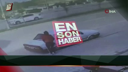 Adana’da bir kadın otomobilin tavanına çıkıp dans etti