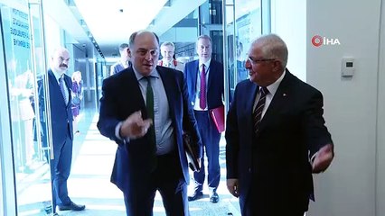 Milli Savunma Bakanı Güler, İngiliz mevkidaşı Wallace ile görüştü