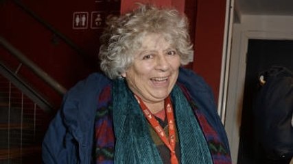 Miriam Margolyes Posa Desnuda Para El Número Del Orgullo De Vogue