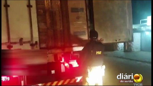 Carga de cigarros contrabandeados do Paraguai que ia de Cajazeiras para Campina é apreendida pela PRF