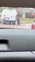 Amazon Driver Makes Sure Lost Child Gets Home Safe