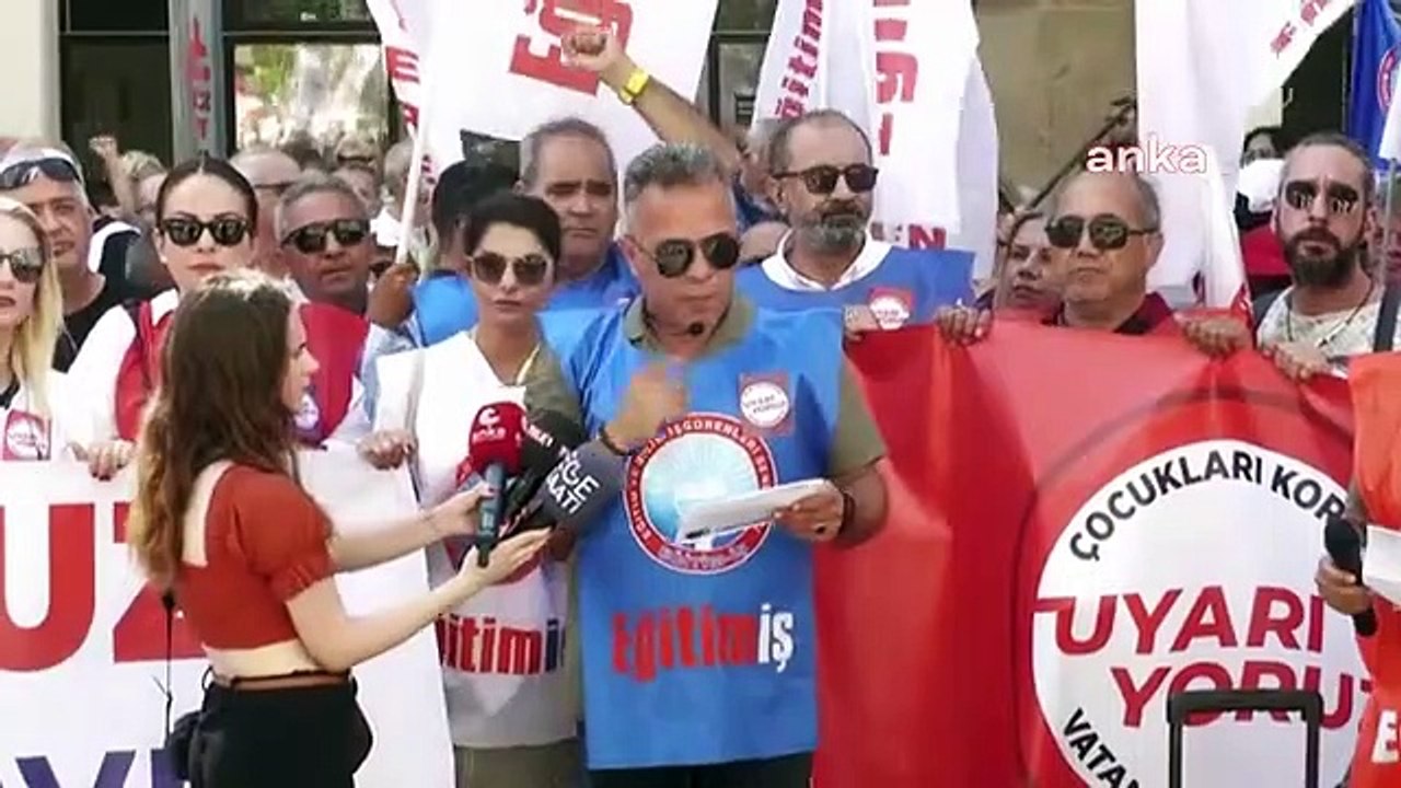 Eğitim İş Sendikası 'Çedes Projesi'ni İzmir'de Protesto Etti: "Eğitim ve Eğitim Emekçisi Bu Kadar Değersizleştirilemez. Eğitim İş Olarak Bu Arsız...