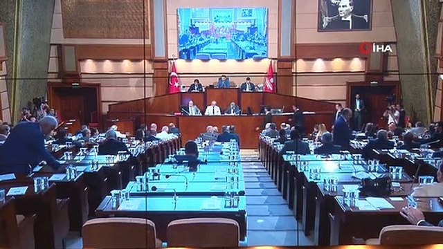 İBB Meclisi toplantısında İmamoğlu'na yangın eleştirisi