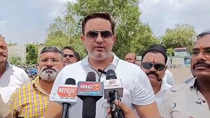 देखो.. BSP बोरिया गेट में भारी वाहनों को व्यवस्थित करने के दौरान सीआईएसएफ और ट्रांसपोर्टरों में विवाद