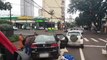 Colisão traseira mobiliza Corpo de Bombeiros na rua Paraná